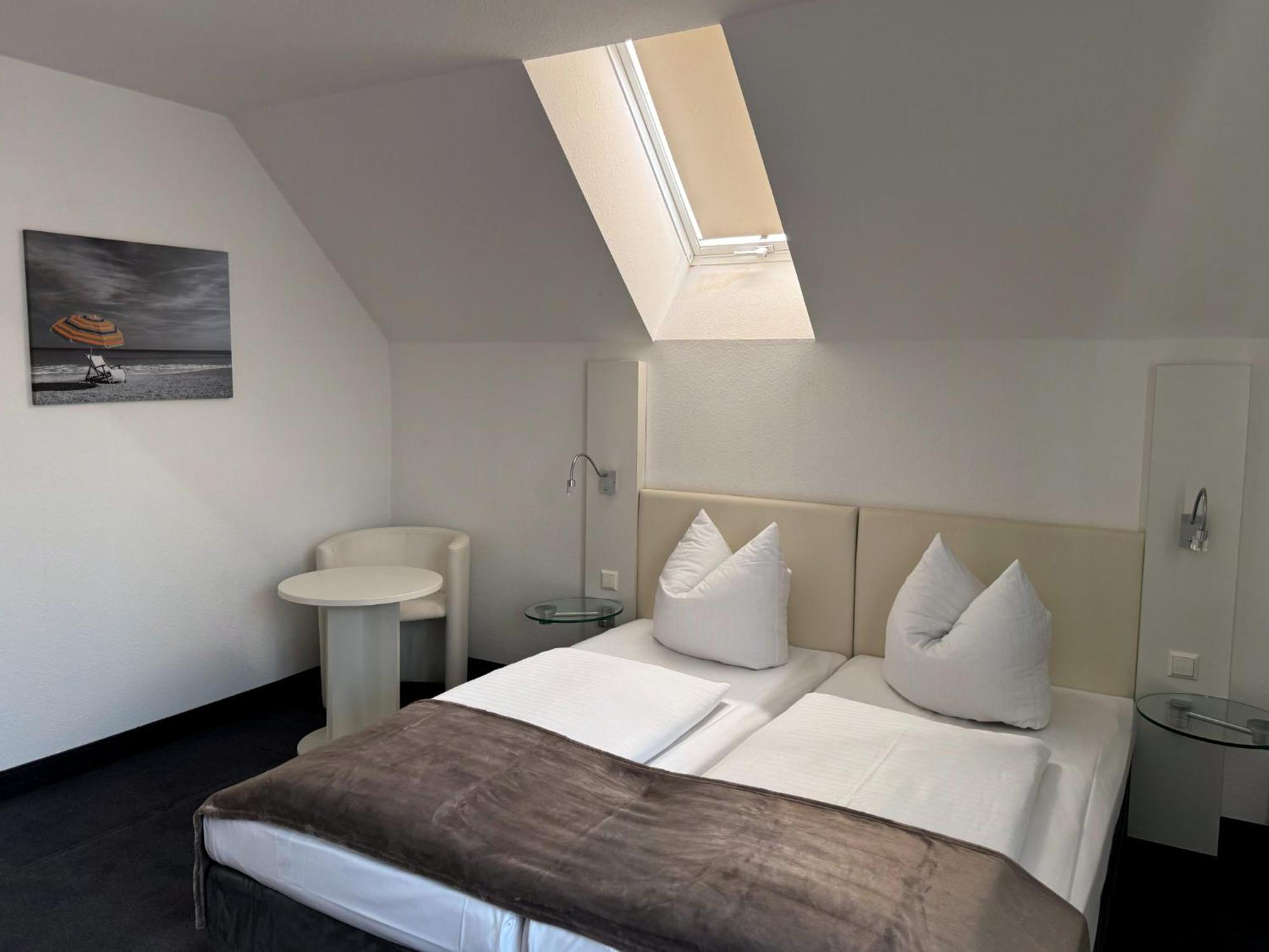 Eisberg Hotel Schwanen Lahr  Bagian luar foto